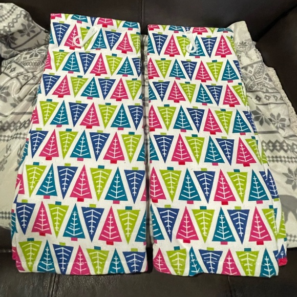 2~maker's HOLIDAY hand towel Colorful Christmas Tree 16” x 28”(40.6cm x 71.1cm) - Picture 10 of 11